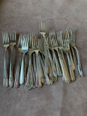 Vintage Silver Plate Forks 30 Pieces